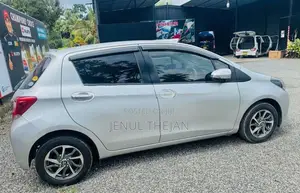 Toyota Vitz 2016
