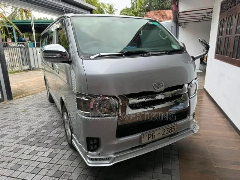 Toyota KDH SUPER GL UPDATE 2012