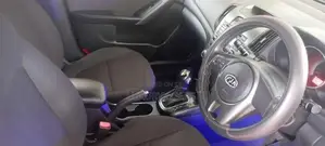 Kia Cerato full option 2011