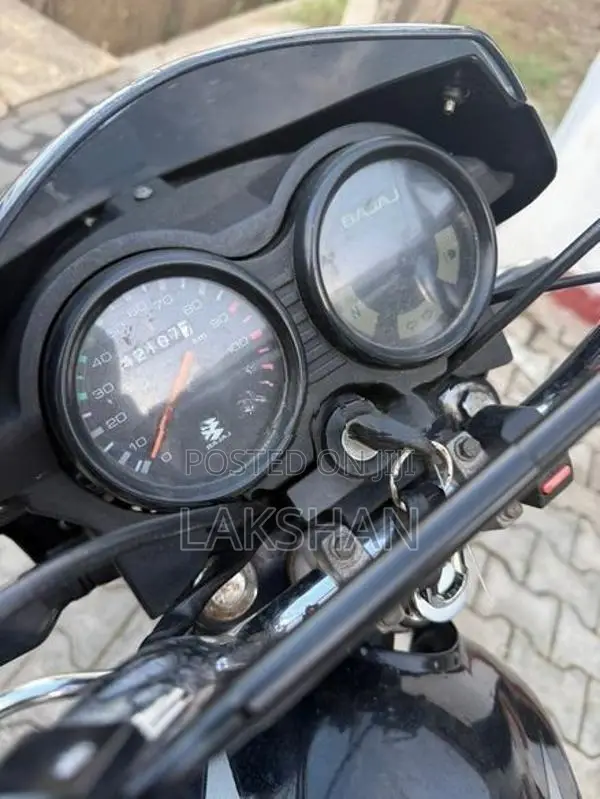 Bajaj CT100 2018