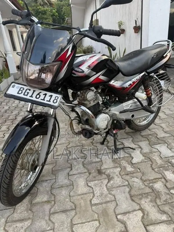 Bajaj CT100 2018