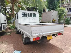 Nissan Atlas DUAL PURPOSE CREWCAB 2006