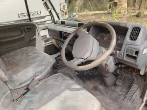 Nissan Atlas DUAL PURPOSE CREWCAB 2006