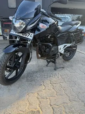 Bajaj Pulsar 180 2021