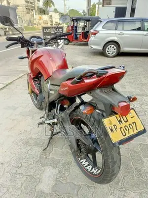 Yamaha FZ S 2017