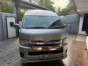 Toyota KDH HIGH ROOF 223 2017