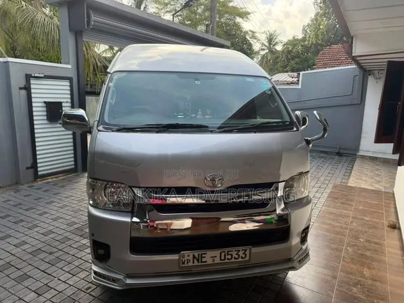Toyota KDH HIGH ROOF 223 2017