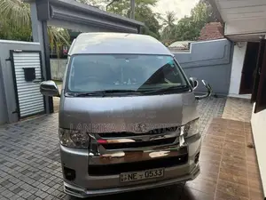Toyota KDH HIGH ROOF 223 2017