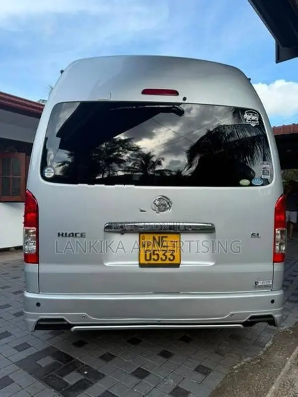 Toyota KDH HIGH ROOF 223 2017
