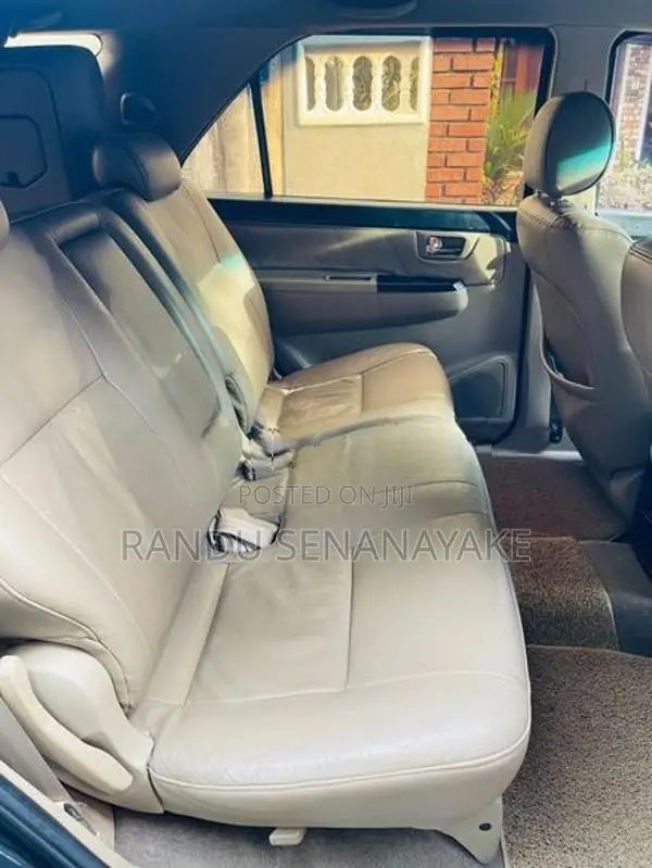 Toyota Fortuner 2013