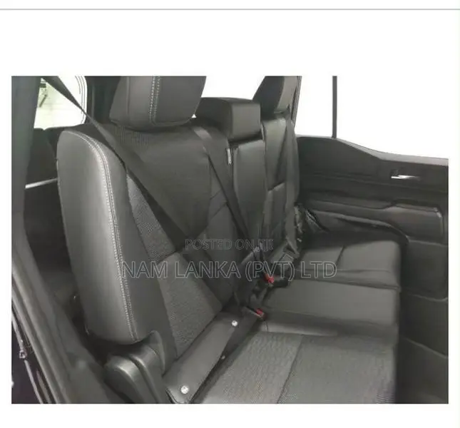 Toyota Land Cruiser Prado VX 2026