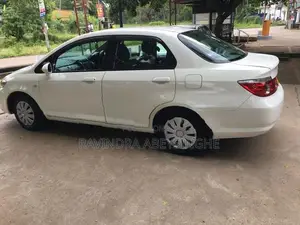 Honda Fit Aria 2007