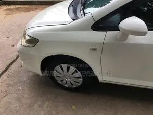 Honda Fit Aria 2007