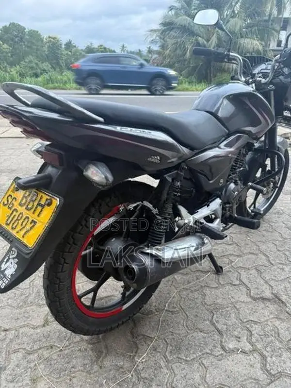 Bajaj Discover 125 2021