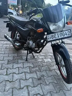 Bajaj Platina 100 2016