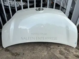 Toyota Passo M700 Bonnet
