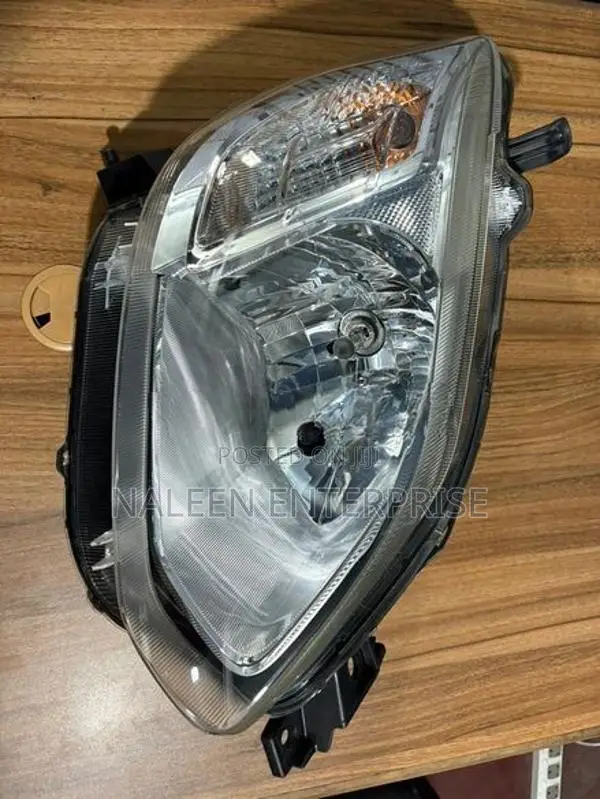 Toyota Passo M700 Right Side Head Light