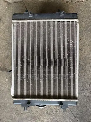 Toyota Passo M700 Radiator