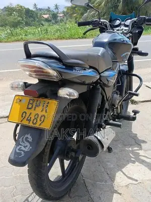 Bajaj Discover 2017