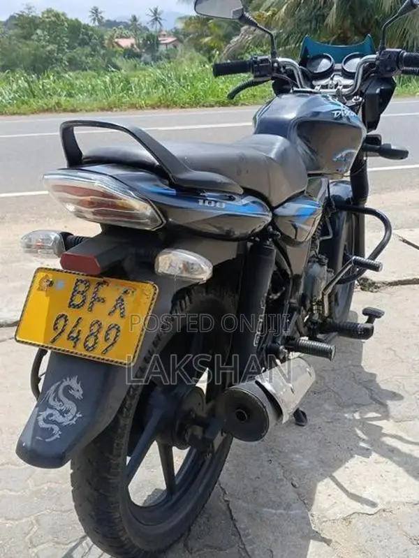 Bajaj Discover 2017