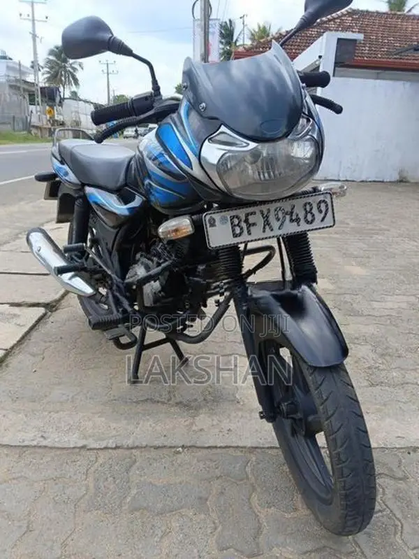 Bajaj Discover 2017