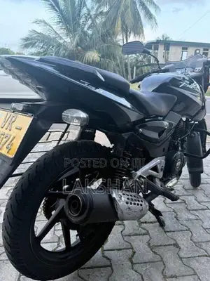 Bajaj Pulsar 180 2009