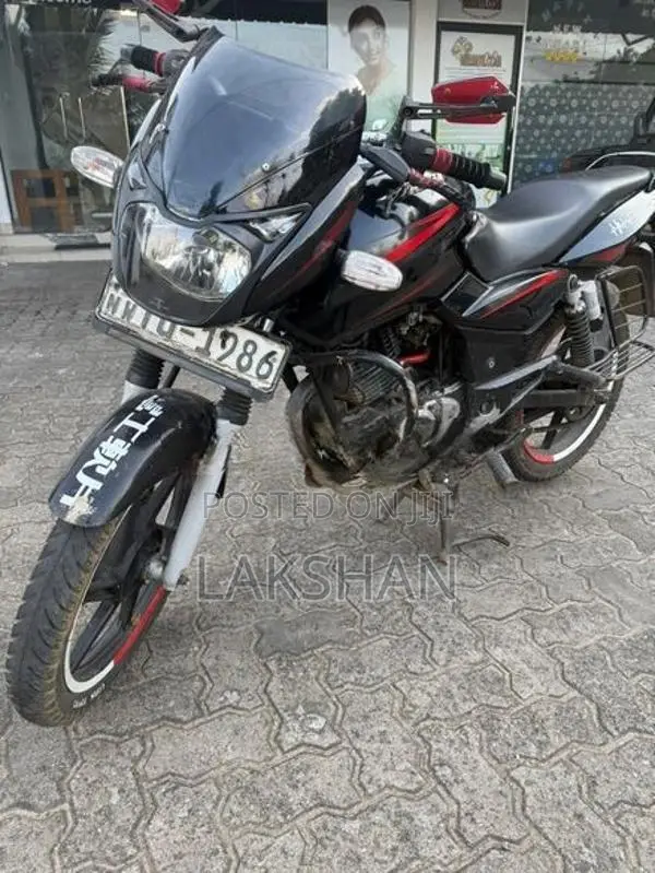 Bajaj Pulsar 180 2010