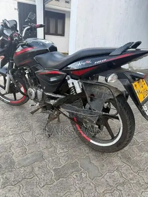 Bajaj Pulsar 180 2010