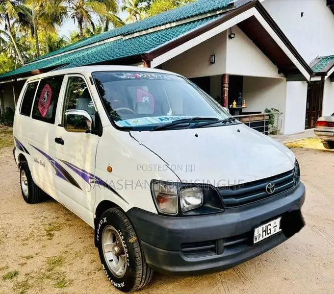 Toyota Noah CR 1999