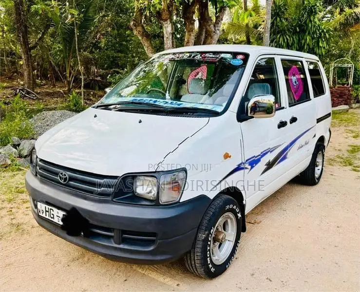 Toyota Noah CR 1999