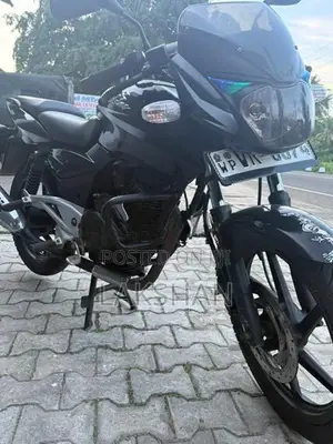 Bajaj Pulsar 180 2011