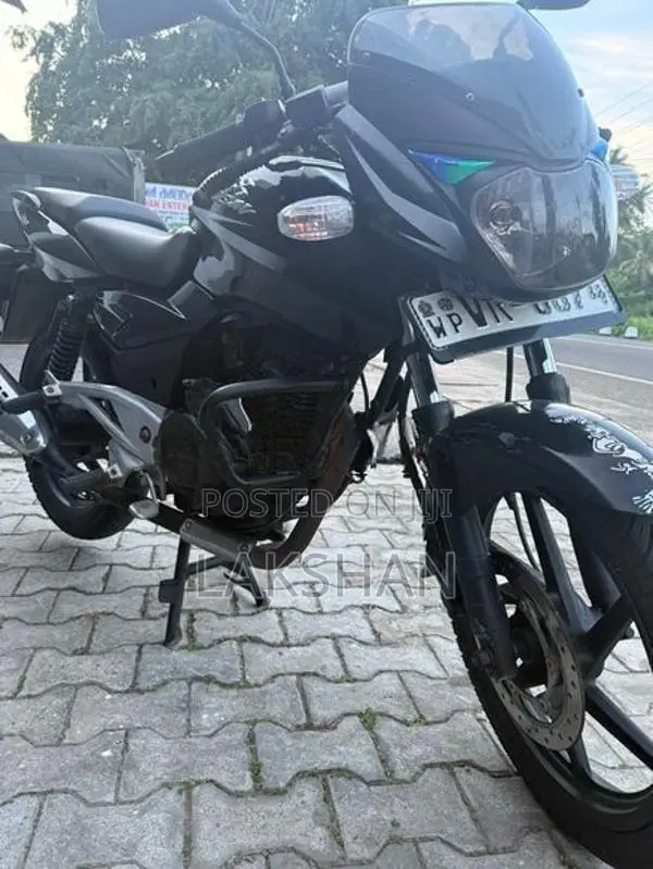 Bajaj Pulsar 180 2011