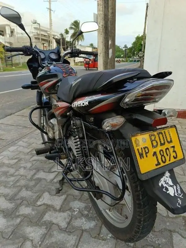 Bajaj Discover 125 2017