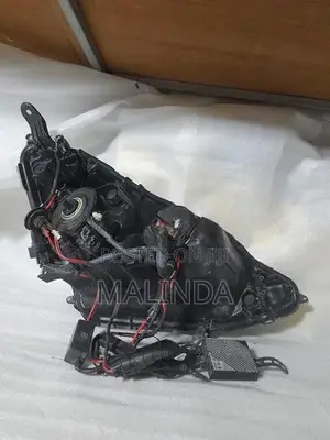 Toyota Aqua NHP10 LH Head Light - Reconditioned