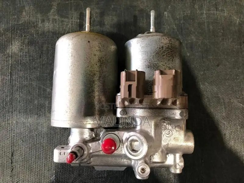 Toyota Aqua ABS TC - Reconditioned