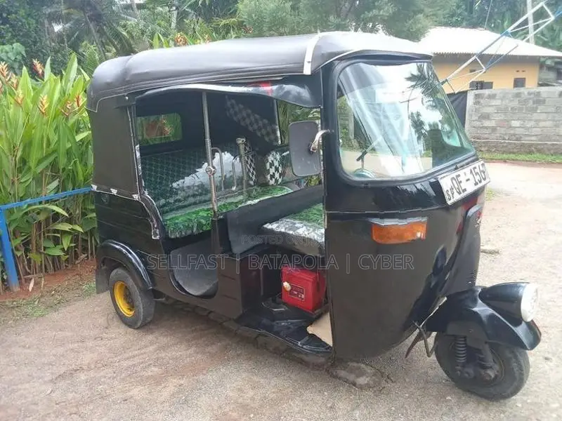 Bajaj RE 2006