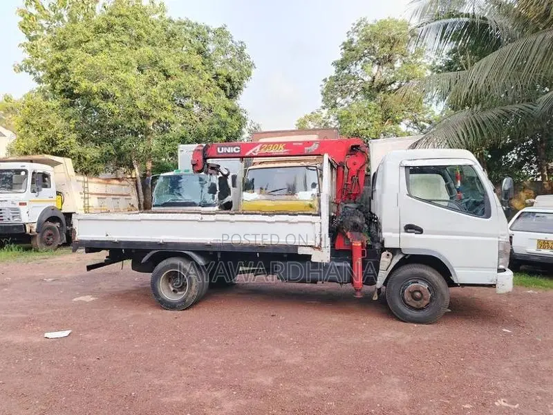 Mitsubishi Canter FE85 BOOM TRUCK 4D34 2008