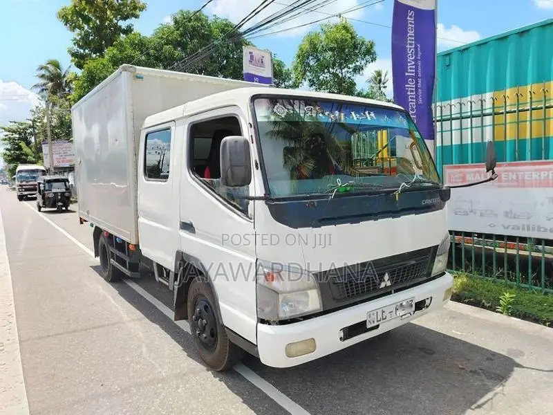 Mitsubishi Canter FUSO CREW CAB 4D33 2015