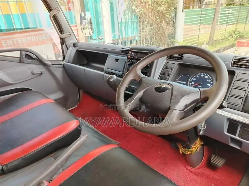 Mitsubishi Canter FUSO CREW CAB 4D33 2015