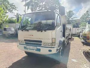 Mitsubishi Fuso 23ft HALF BODY 6D16 2016