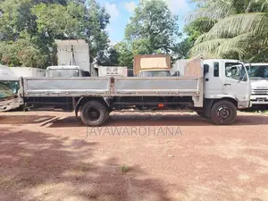 Mitsubishi Fuso 23ft HALF BODY 6D16 2016