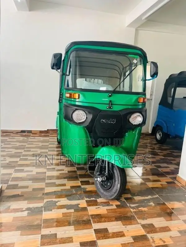 Bajaj RE Brandnew 2026