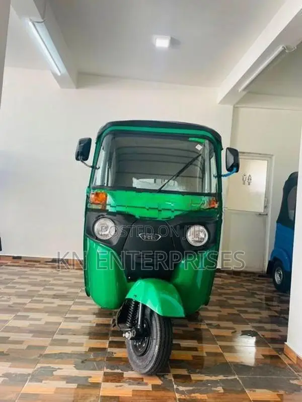 Bajaj RE Brandnew 2026