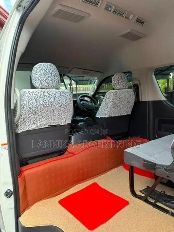 Toyota GDH HIGH ROOF 2023