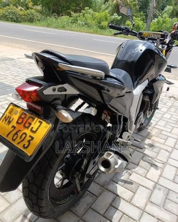 Yamaha FZs V2 2021