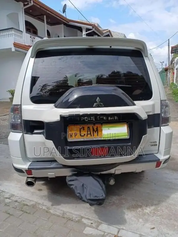 Mitsubishi Montero GLS 2015