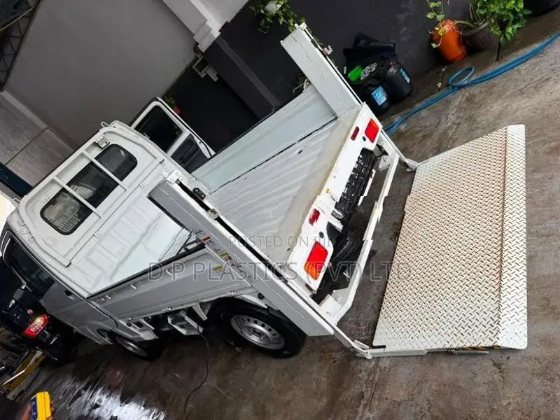 Suzuki Power Door Model 2023