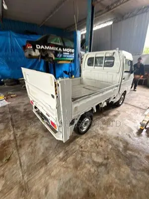 Suzuki Power Door Model 2023