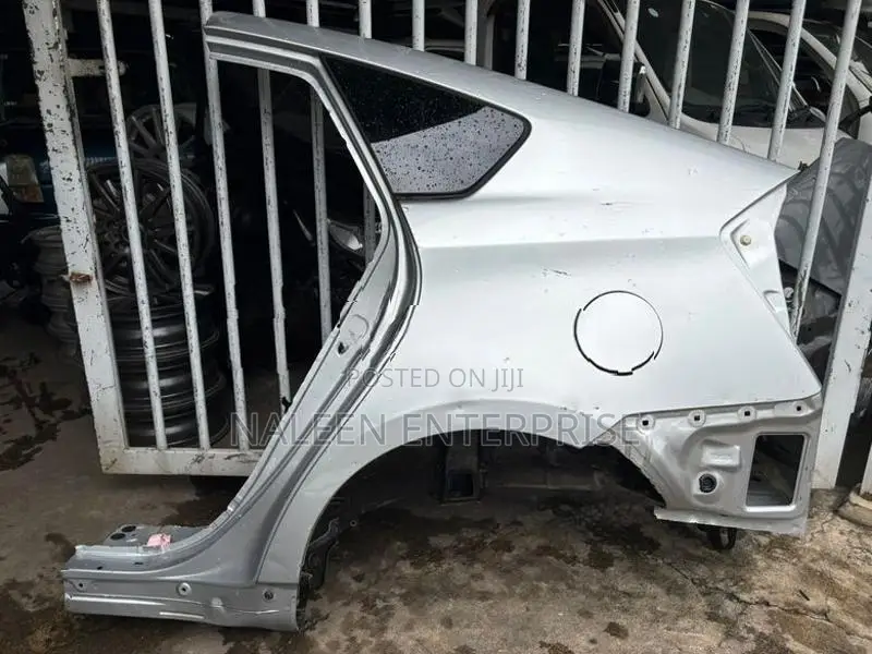 Toyota Prius 30 Rear Left Side Cut / Quarter Panel