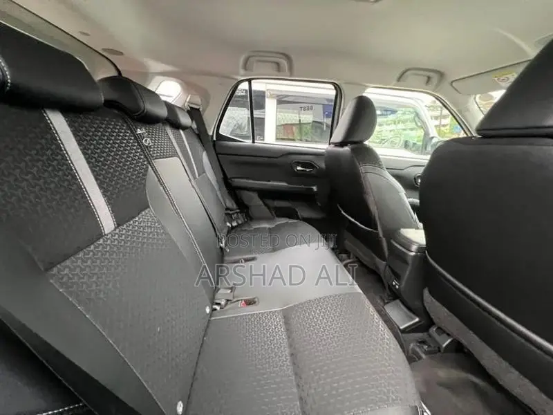 Daihatsu Rocky Raize Z 2025